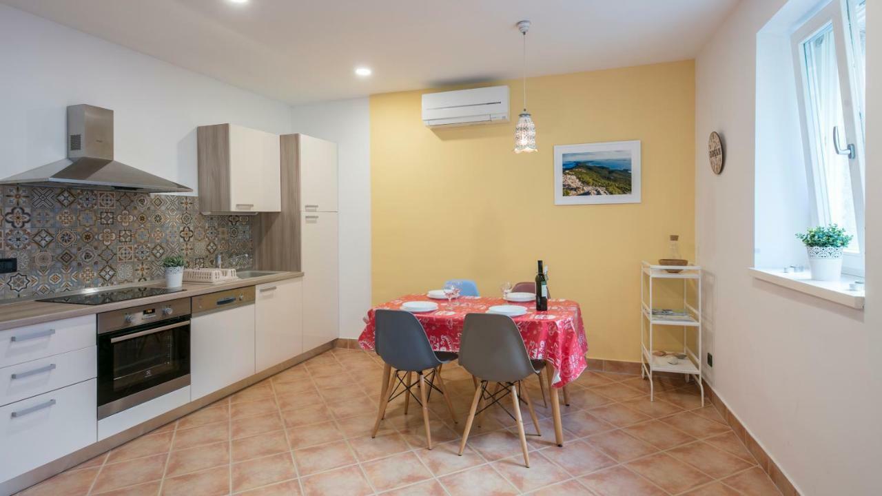 Apartments Villa Adrienne Mali Lošinj Zewnętrze zdjęcie