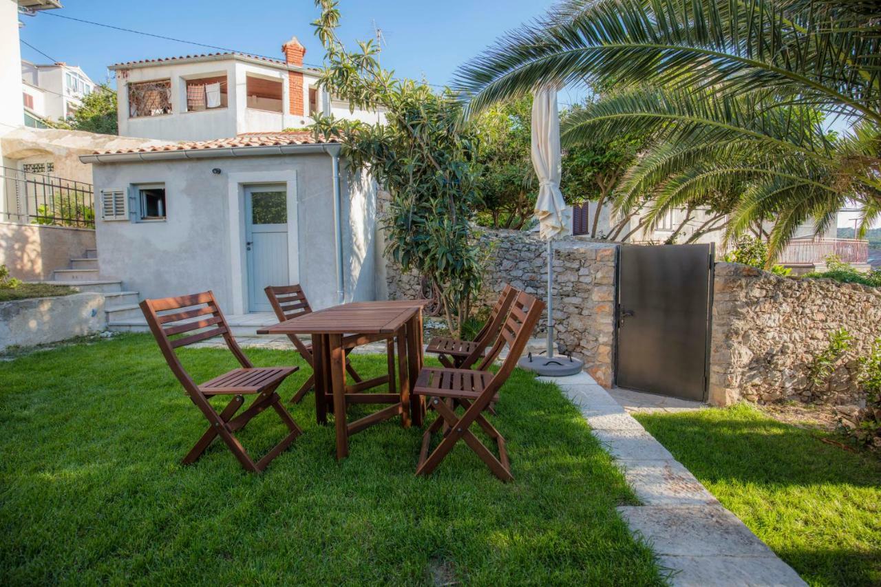Apartments Villa Adrienne Mali Lošinj Zewnętrze zdjęcie